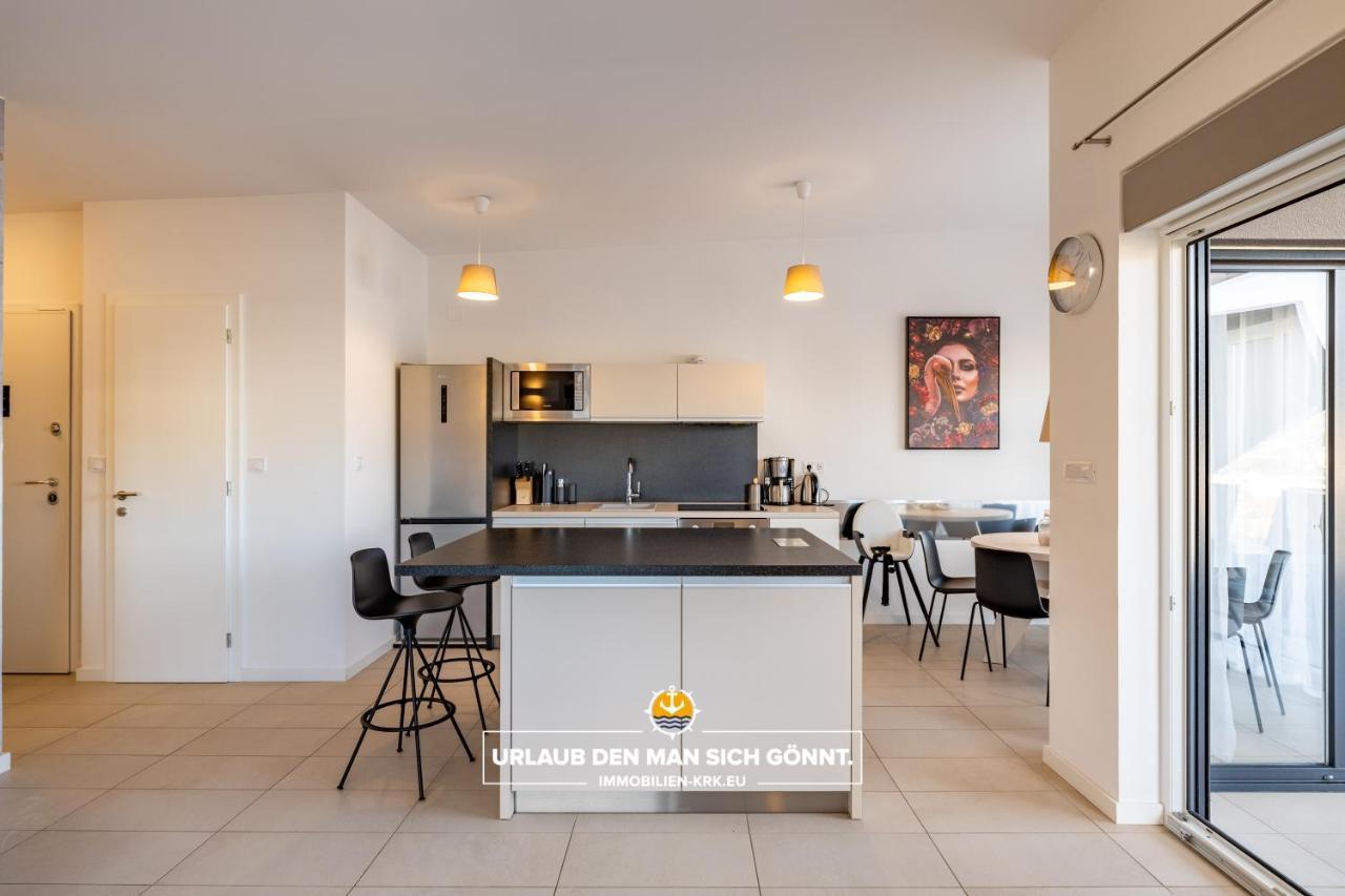 Penthouse Panorama Deluxe In Malinskaアパートメント エクステリア 写真