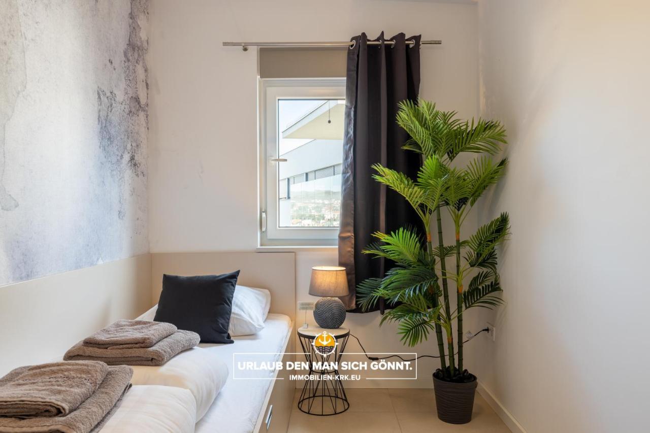 Penthouse Panorama Deluxe In Malinskaアパートメント エクステリア 写真