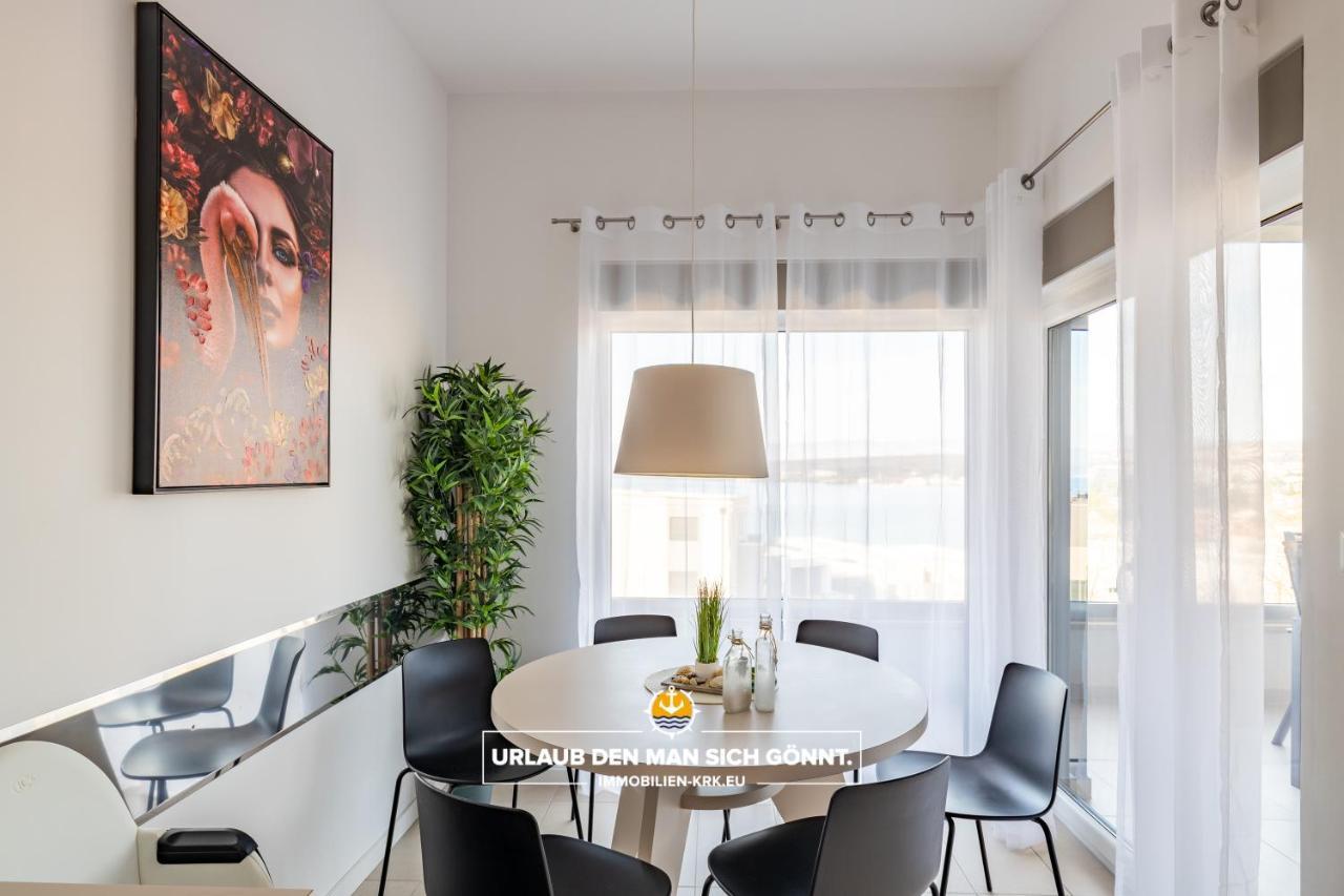 Penthouse Panorama Deluxe In Malinskaアパートメント エクステリア 写真