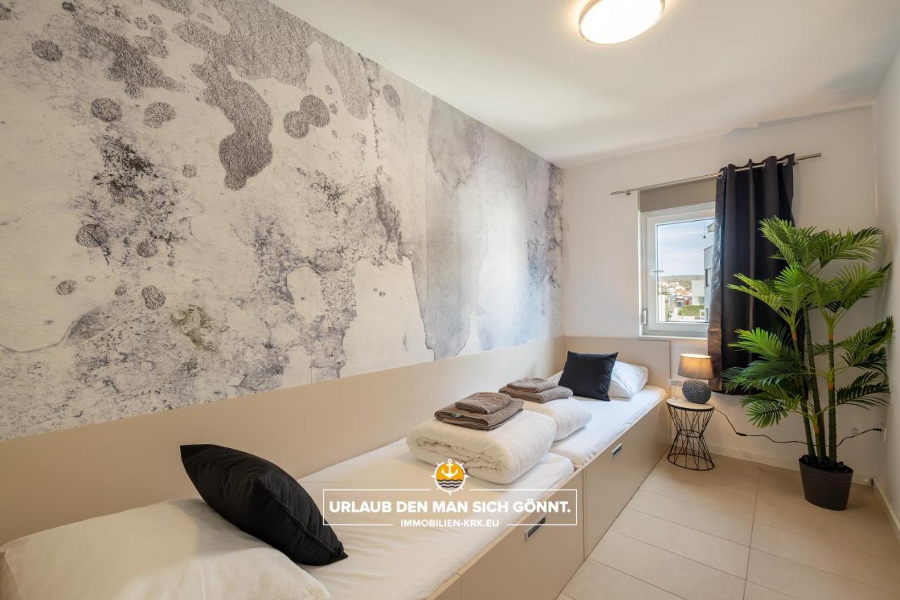 Penthouse Panorama Deluxe In Malinskaアパートメント エクステリア 写真